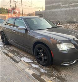 کرایسلەر 300